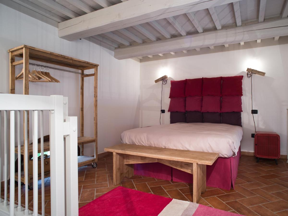 San Ruffino Apartments Lari Exterior foto