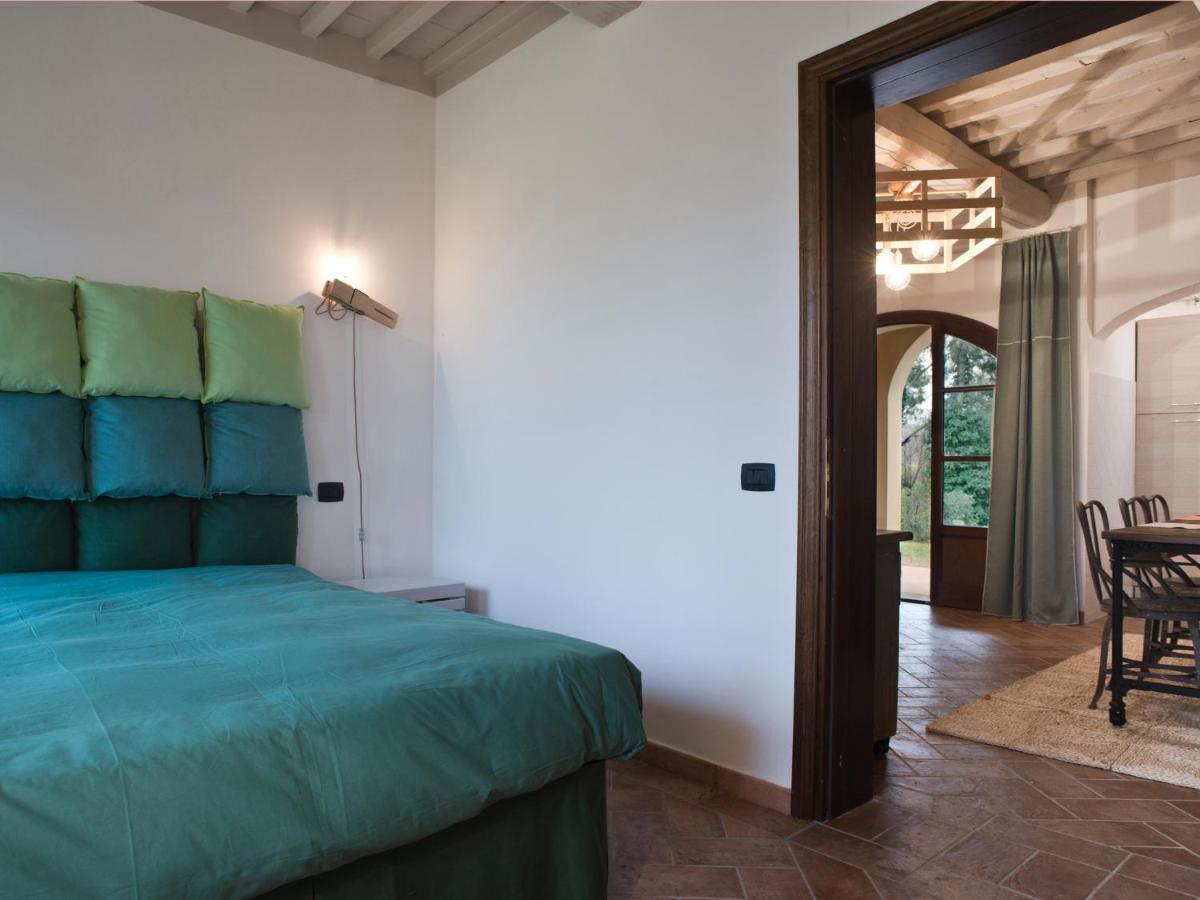 San Ruffino Apartments Lari Exterior foto