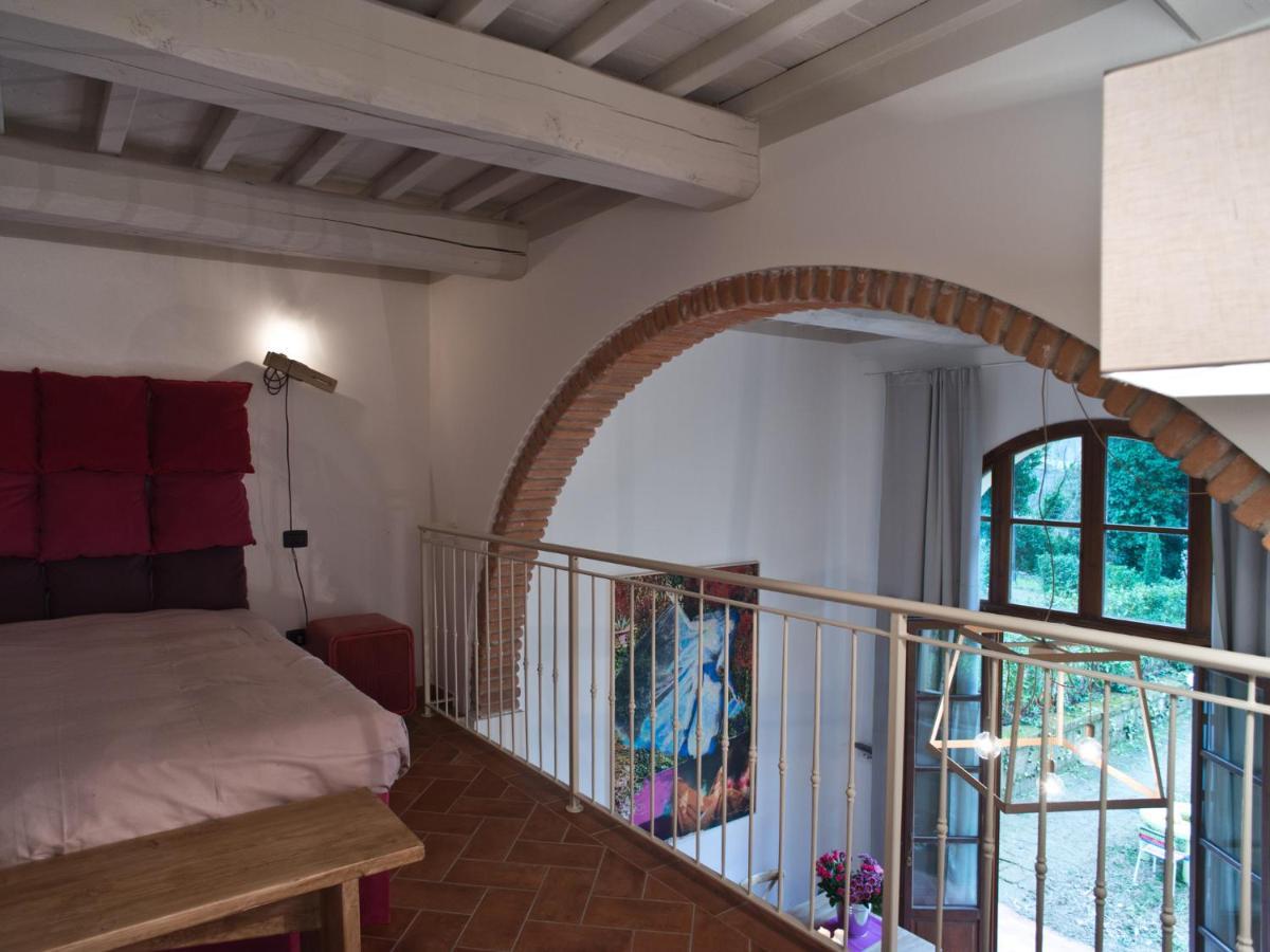 San Ruffino Apartments Lari Exterior foto