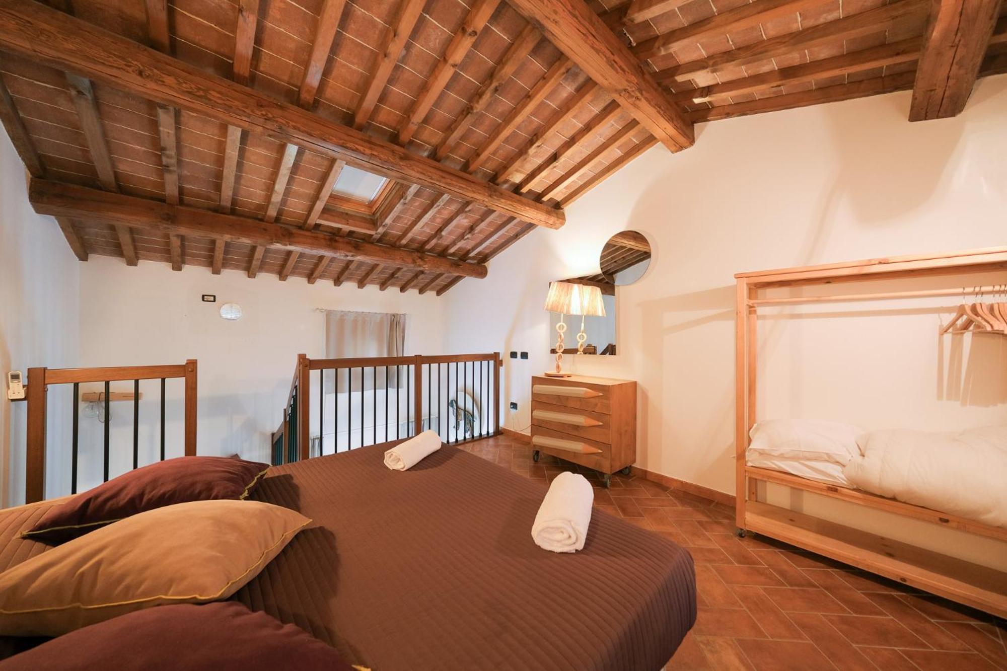 San Ruffino Apartments Lari Exterior foto