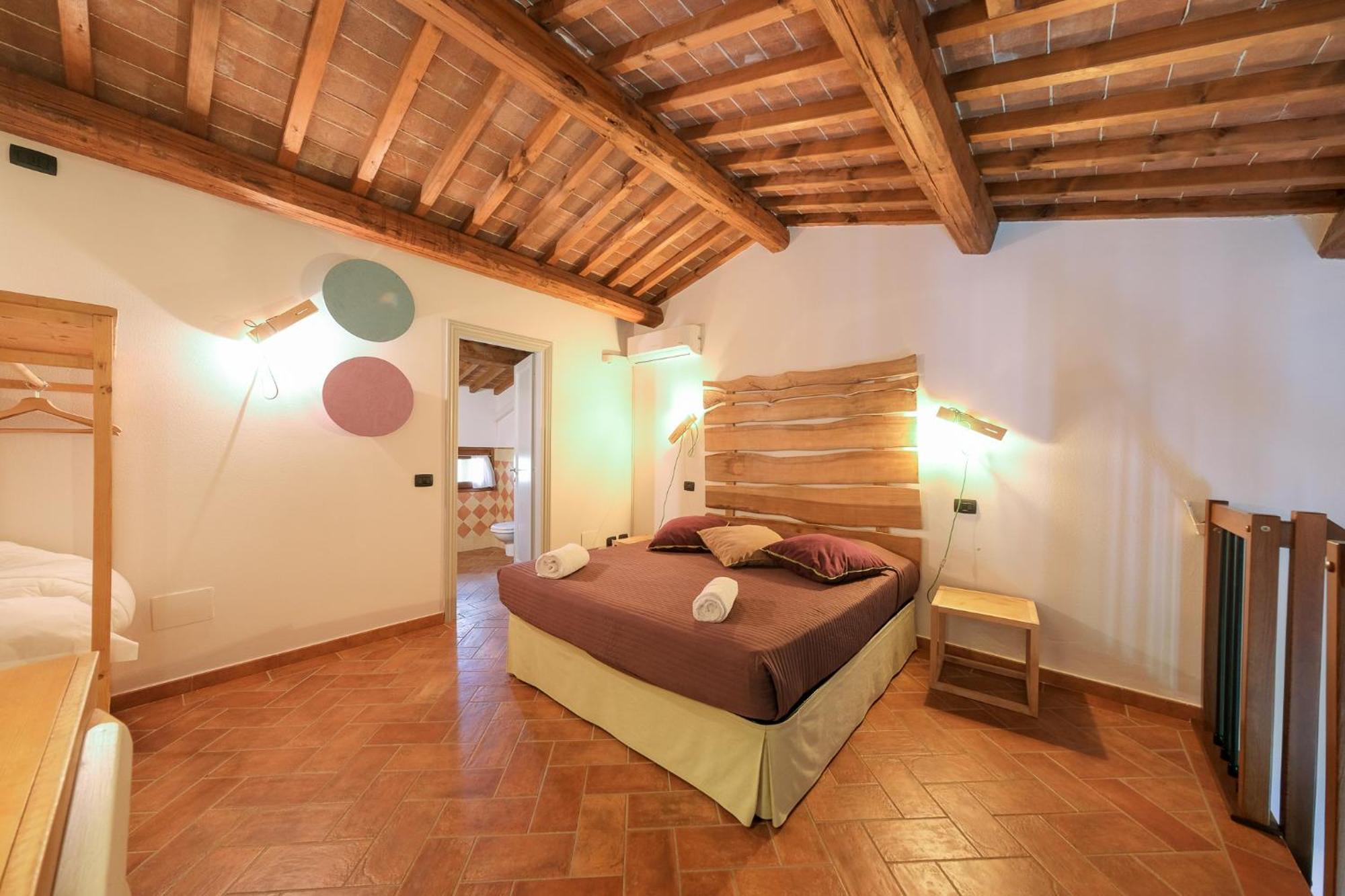 San Ruffino Apartments Lari Exterior foto