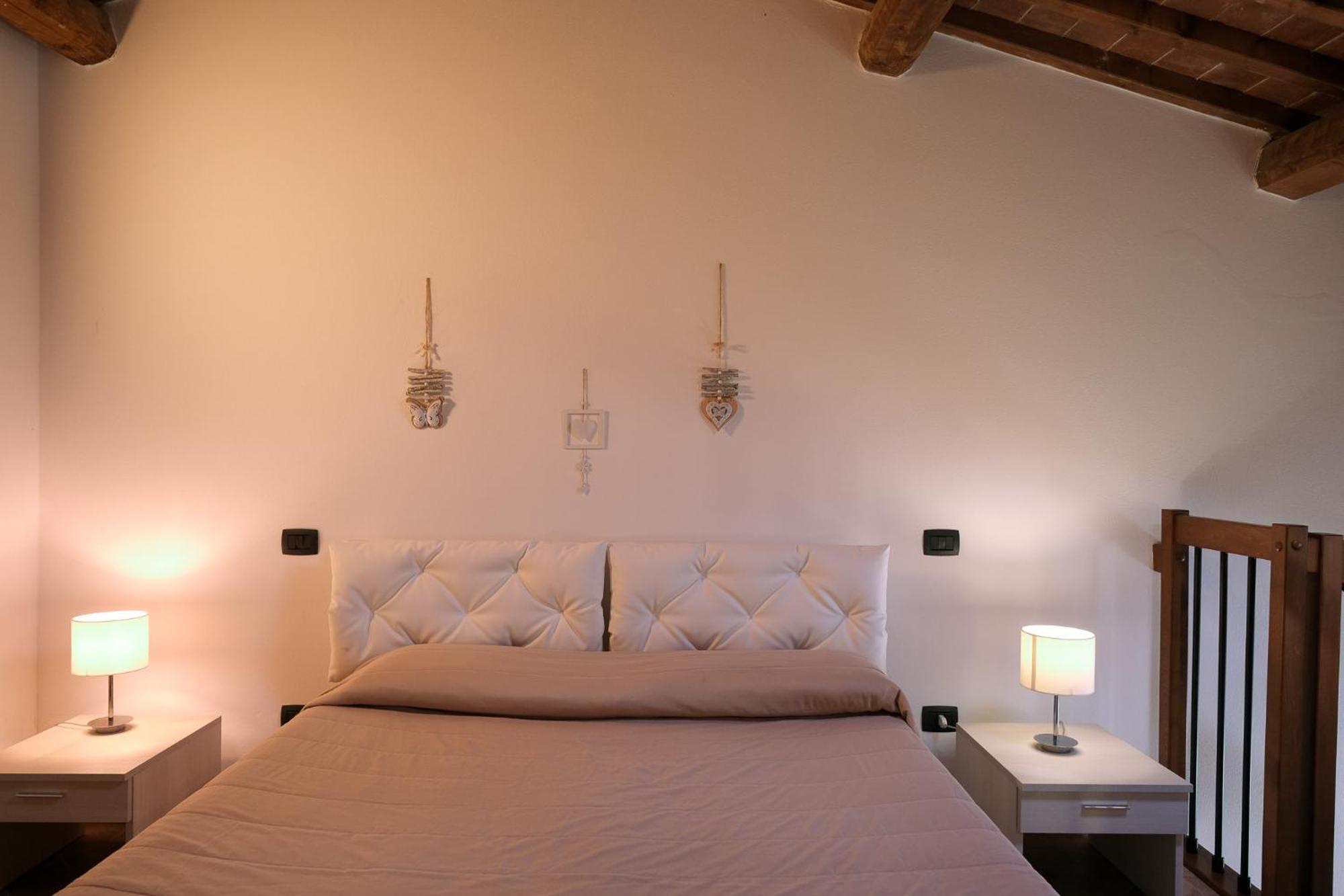 San Ruffino Apartments Lari Exterior foto